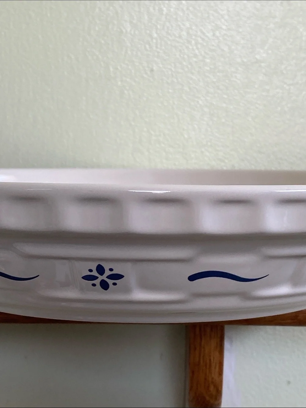 Longaberger Pottery Woven Traditions Heritage Blue 10 inch Pie Plate - Picture 4 of 8